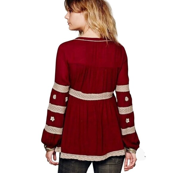 Free People Iris Cranberry Cream Crochet Wood Bead Detail Bohemian Top Size M - Picture 6 of 13
